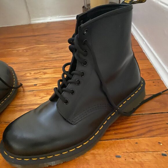 Dr. Martins Air Waves - Picture 14 of 14